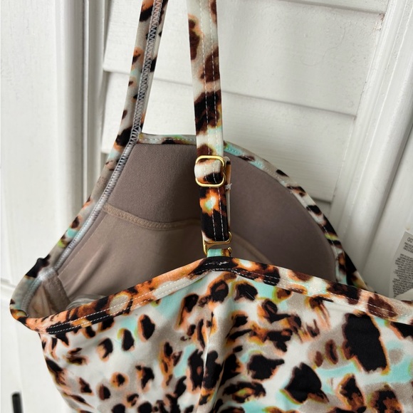 Victoria’s Secret tankini set 34DD - Picture 2 of 9